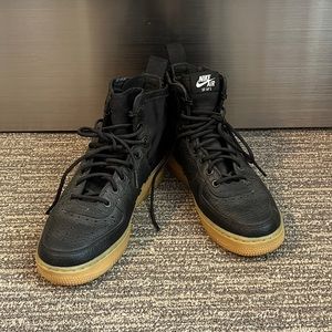 Nike airforce1 hi top size 8.5 women